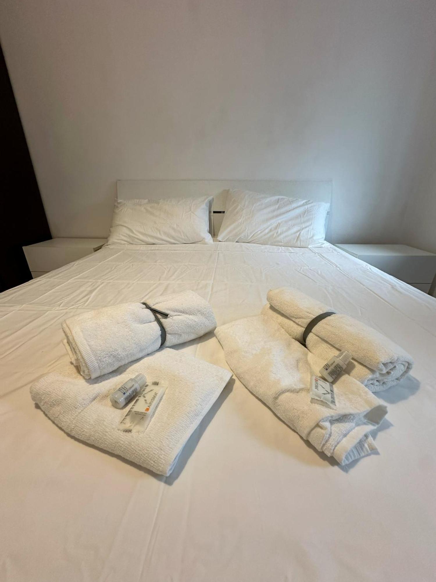 Affittacamere Torino - Private Rooms - H24 Self Check-In Kamer foto
